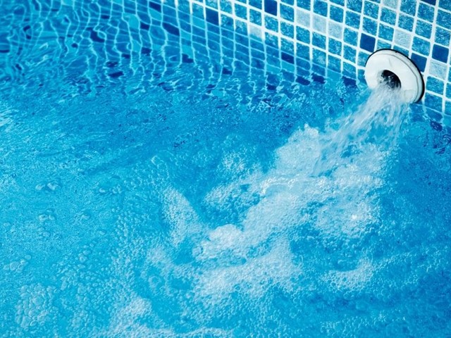 Consejos para mantener el agua de la piscina limpia